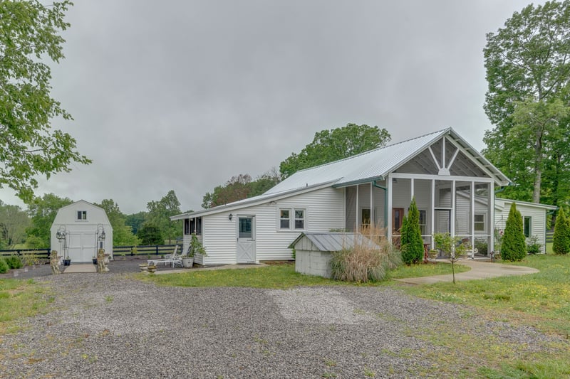 7711 Barnhill Rd, Primm Springs, TN 38476