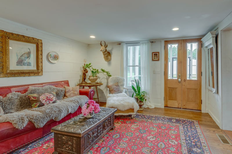 7711 Barnhill Rd, Primm Springs, TN 38476