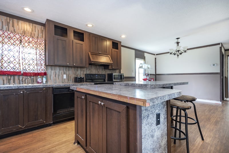 152 Pigeon Roost Rd, Brush Creek, TN 38547