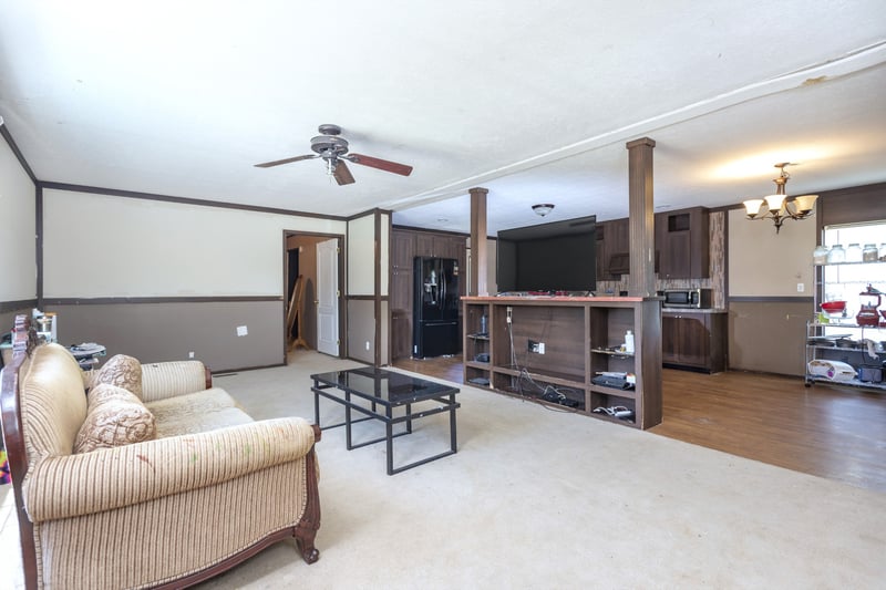 152 Pigeon Roost Rd, Brush Creek, TN 38547