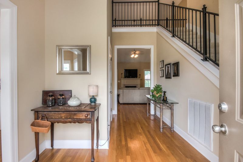 510 Bethany Cir, Murfreesboro, TN 37128