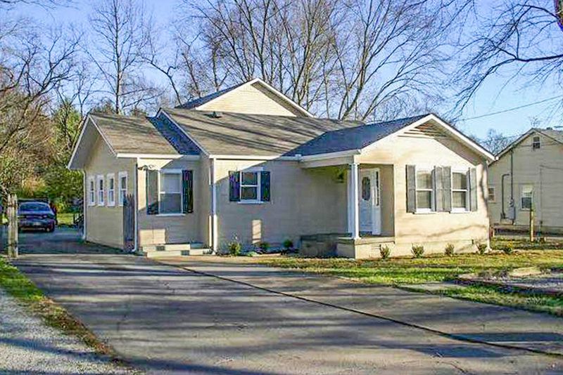 111 Arnette St, Murfreesboro, TN 37130