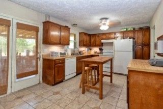 2621 Reynolds Dr, Murfreesboro, TN 37129