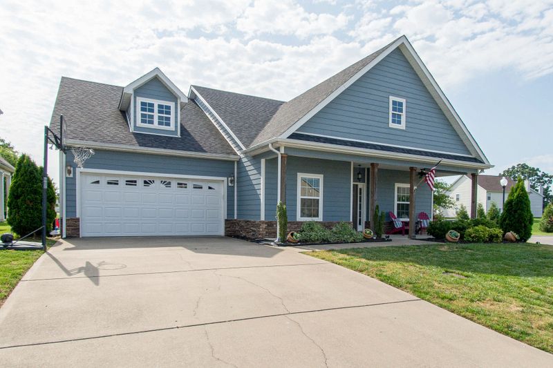 1502 Dewsbury Dr, Murfreesboro, TN 37128