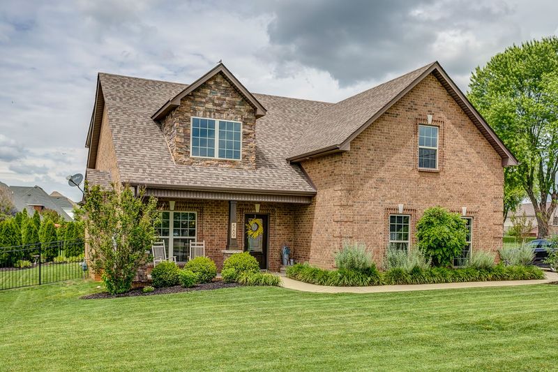 569 Osborne Ln, Murfreesboro, TN 37130