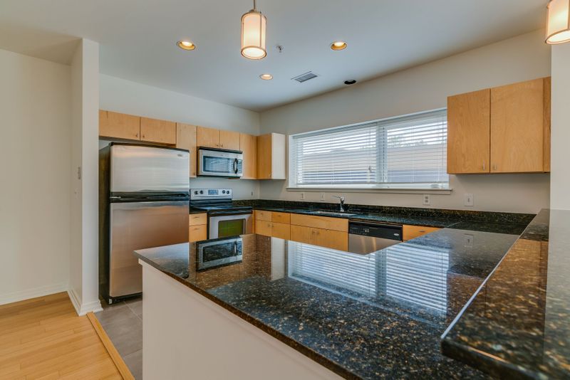 1101 18th Ave S #208, Nashville, TN 37212