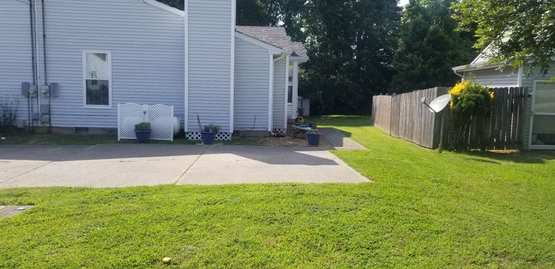 3079 Casa Dr, Nashville, TN 37214