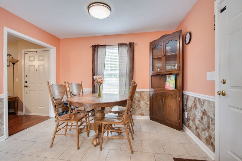 1442 J D Todd, Murfreesboro, TN 37128