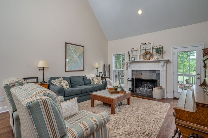 115 Hidden Cove Ct, Murfreesboro, TN 37128