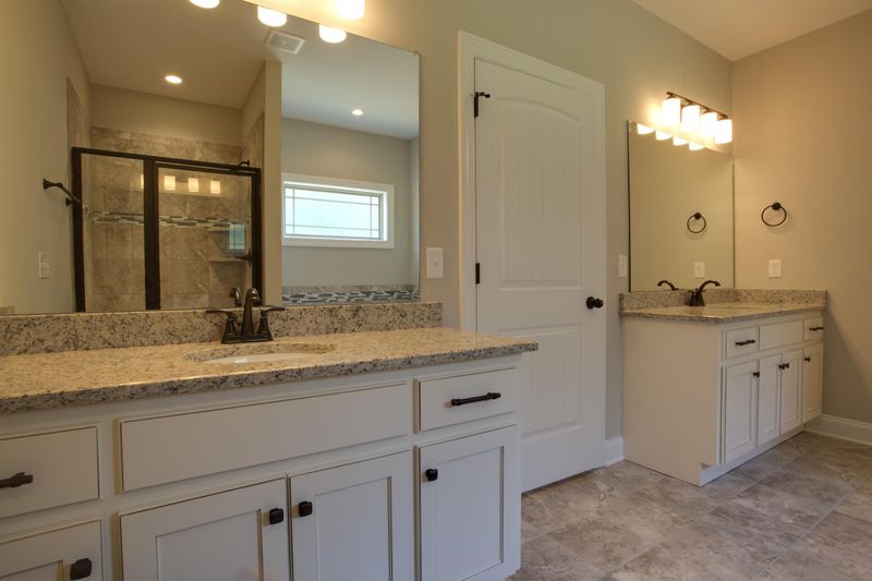 5107 Cedar Retreat Dr, Murfreesboro, TN 37129