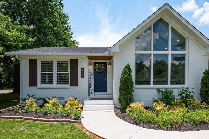 2377 Braxton Bragg Dr, Murfreesboro, TN 37129