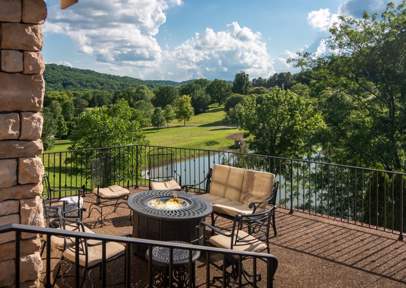 328 White Swans Crossing, Nashville, TN 37215