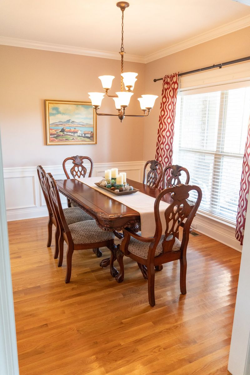 512 Amberly St, Murfreesboro, TN 37129