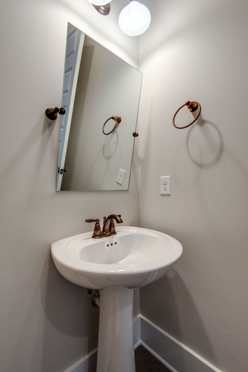 433 Dewar Dr N, Franklin, TN 37064