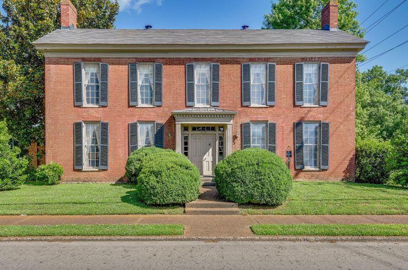 402 Bridge St, Franklin, TN 37064