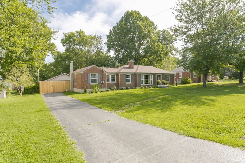 2309 Ingleside Dr, Nashville, TN 37214