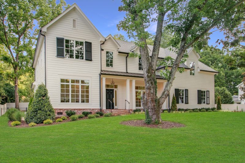 951 Greerland Dr, Nashville, TN 37204