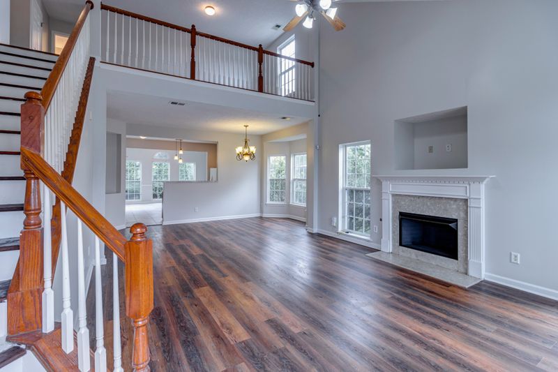 1733 Autumn Ridge Rd, Nashville, TN 37207