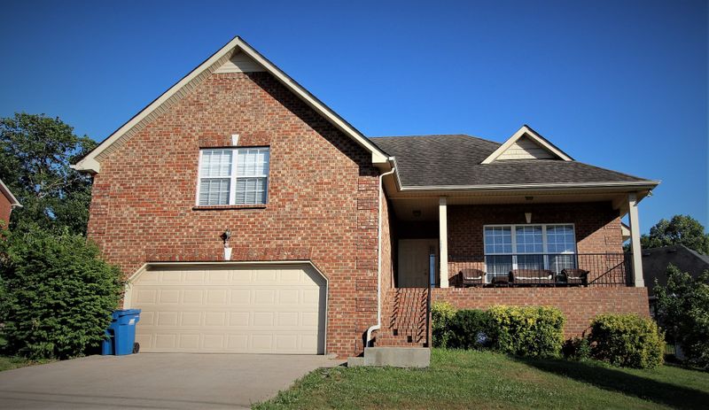 3902 Henricks Hill Dr, Smyrna, TN 37167