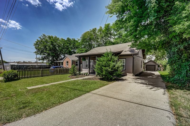 300 Collier Ave, Nashville, TN 37211
