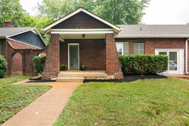 202 46th Ave N, Nashville, TN 37209
