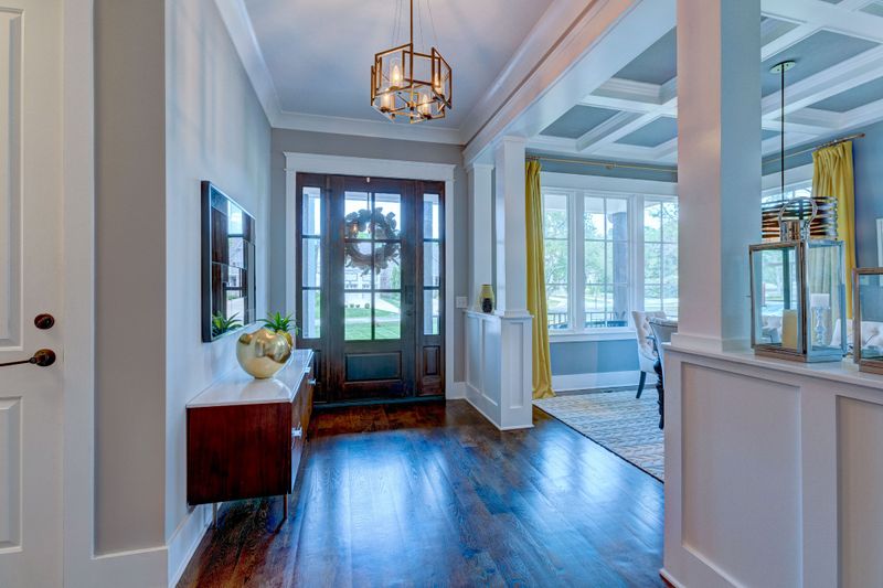 2031B Castleman Dr, Nashville, TN 37215