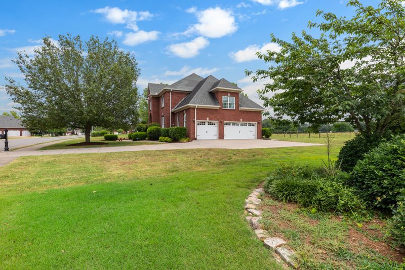 2257 Oakleigh Dr, Murfreesboro, TN 37129