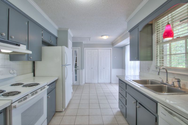 109 Pana Dr, Hendersonville, TN 37075