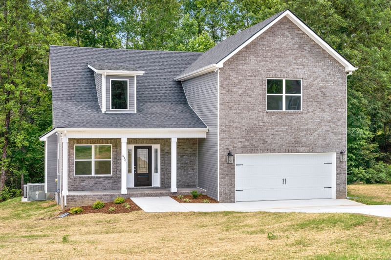 516 Poplar Bnd, Dickson, TN 37055
