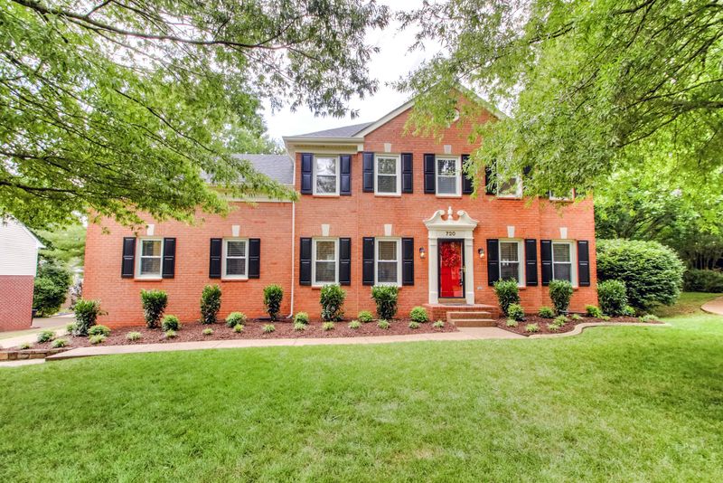 720 Fawn Cir, Franklin, TN 37067