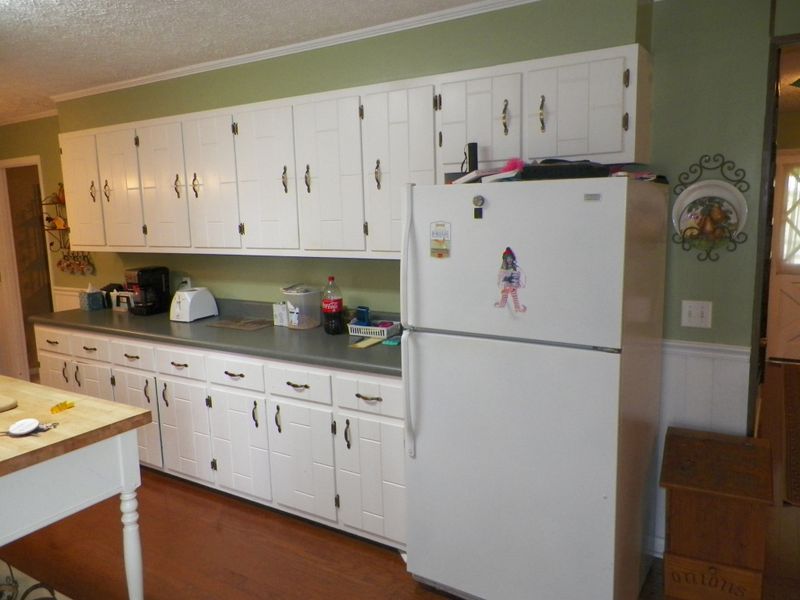 337 S Palmers Chapel Rd, Cottontown, TN 37048