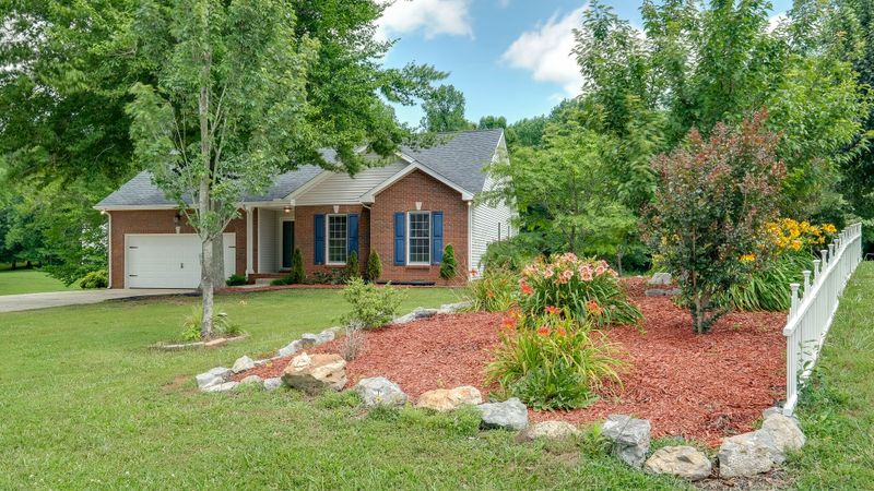 1036 Heatherwood Rd, Pleasant View, TN 37146