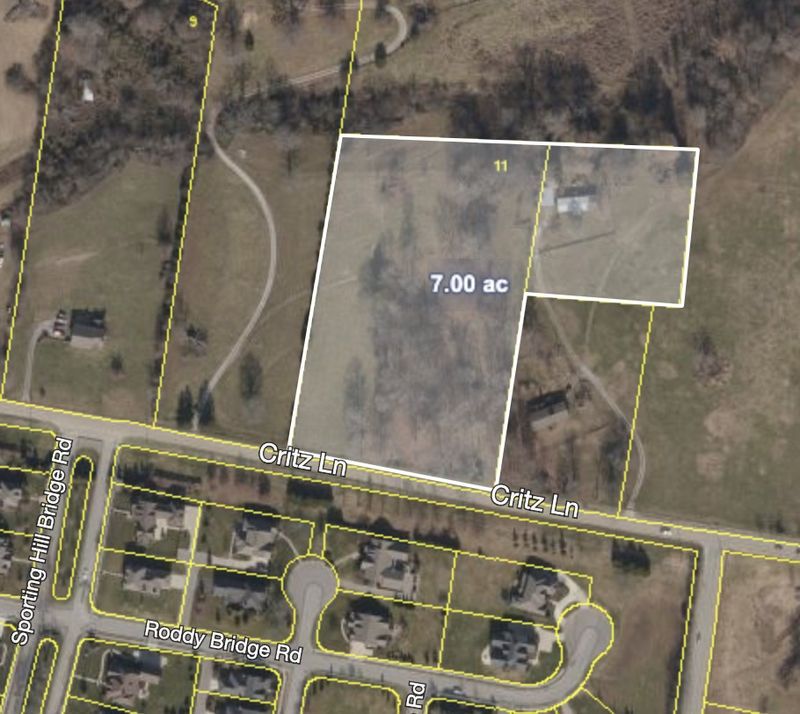 2756 Critz Ln, Thompsons Station, TN 37179