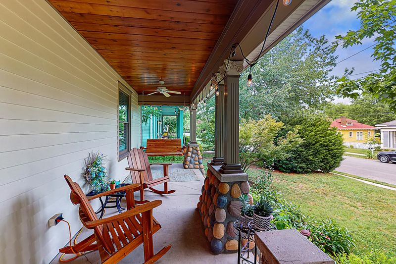 708 Setliff Pl, Nashville, TN 37206