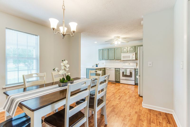 4927 Pillar Dr, Murfreesboro, TN 37128