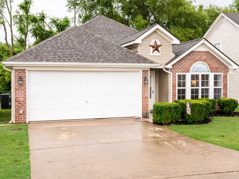 5088 Boyd Dr, Murfreesboro, TN 37129