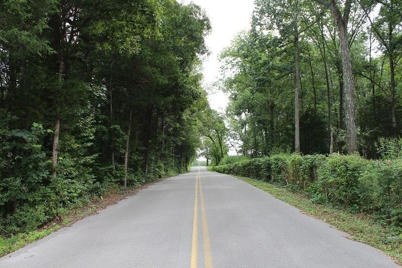 4 Vaught Rd, Readyville, TN 37149