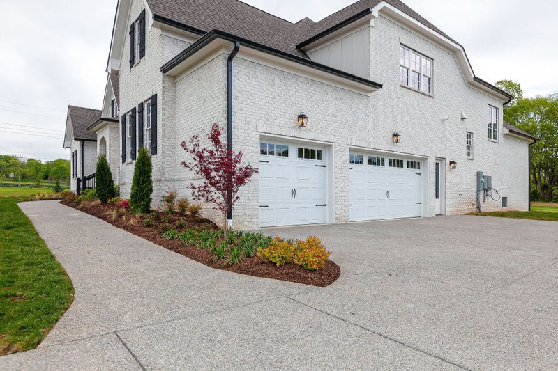1704 Swansons Ridge Dr, Franklin, TN 37064