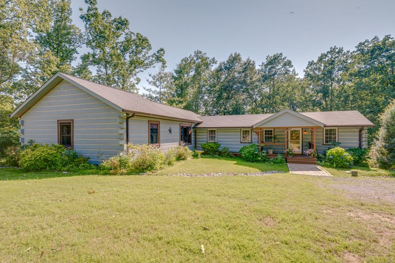5298 Old Sams Creek Rd, Pegram, TN 37143