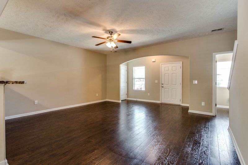 5316 Tony Lama Ln, Murfreesboro, TN 37128