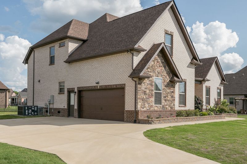 4010 Gilreath Pl, Murfreesboro, TN 37127