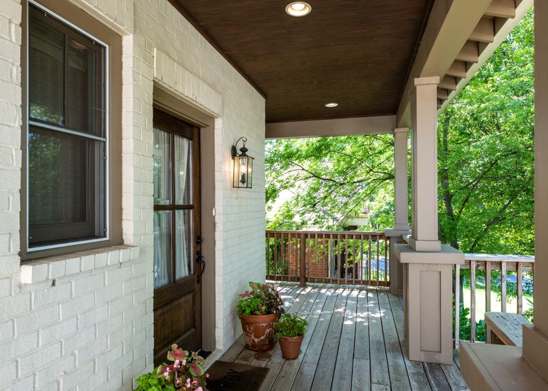 1702B Porter Rd, Nashville, TN 37206