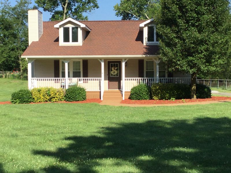 105 Sycamore Rd, Greenbrier, TN 37073