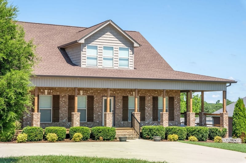 1011 Tom Mabrey Dr, Castalian Springs, TN 37031