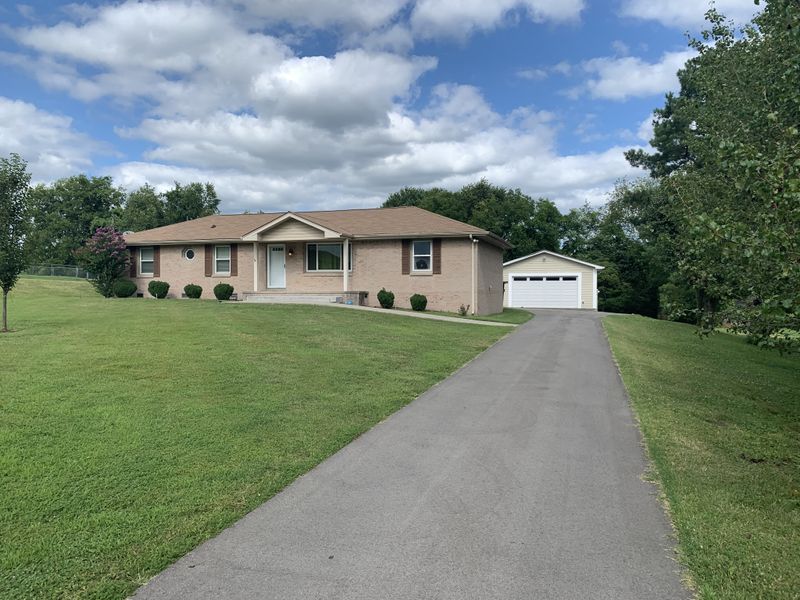 1584 Saundersville Ferry Rd, Mount Juliet, TN 37122