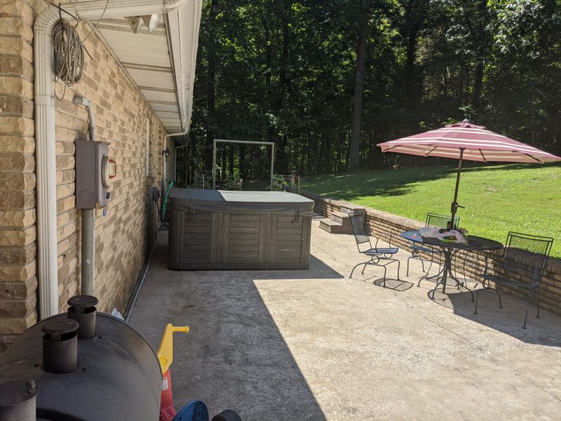 1345 Ervin Pace Rd, Chapmansboro, TN 37035