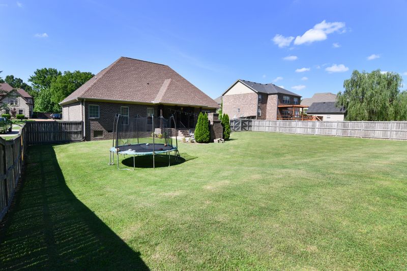 1024 Berkshire Blvd, Mount Juliet, TN 37122