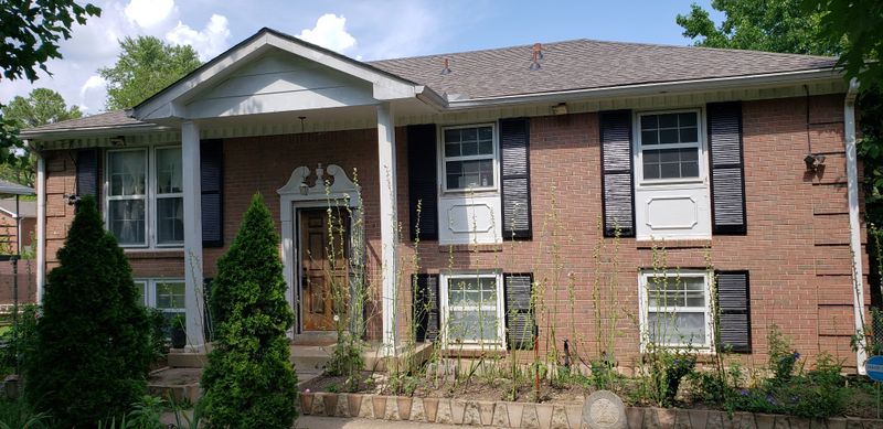 4820 Linbar Dr, Nashville, TN 37211
