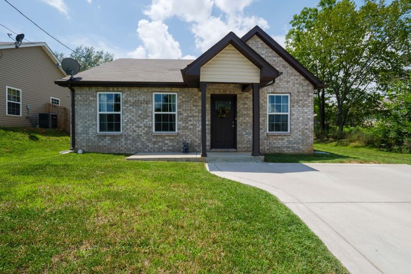 1601 Page St, Springfield, TN 37172
