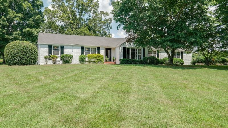6400 Jocelyn Hollow Rd, Nashville, TN 37205